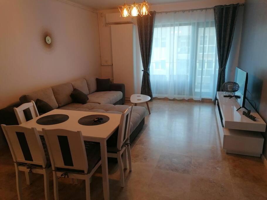 Breeze Way Apartment, 10 Metri De Plaja Apartament *